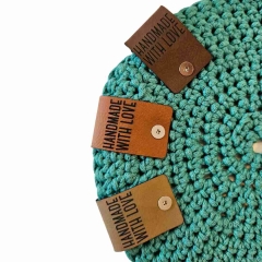 Label groß Herz mit Häkelnadel Farbe Dunkelbraun