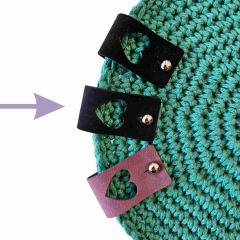 Label groß mit ausgestanztem Herz Farbe Dunkelblau
