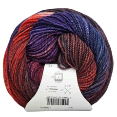 Watercolor Sock Farbe 105: Rot Blau und Lila von Laines du Nord – Sockenwolle